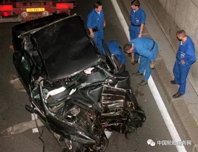 深圳特大車禍,深圳特大車禍背后的實(shí)地研究數(shù)據(jù)應(yīng)用,穩(wěn)定性設(shè)計(jì)解析_刊版48.74.59