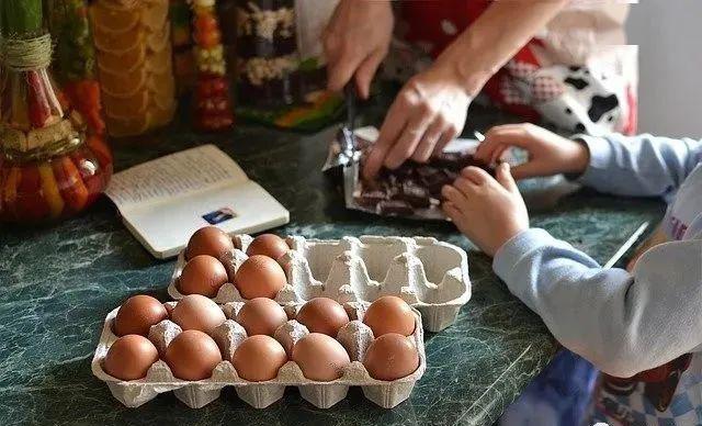 幼兒遭食物卡喉深圳醫(yī)生5秒速救