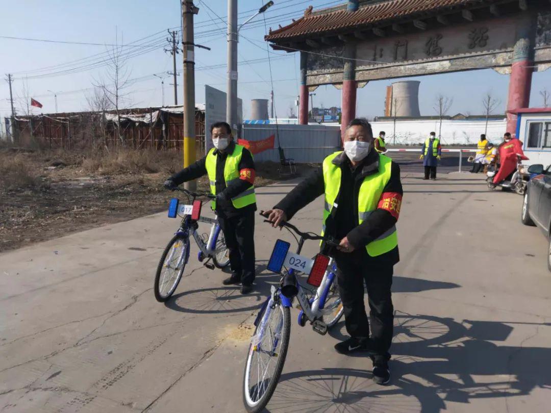 揭秘最新精準一碼一肖,男子驅(qū)車千里回空蕩老宅獨自過年