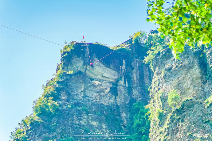 白小姐四不像必中一肖 正版 網址小免,河南嵩山一景區(qū)用繩子制造人工冰瀑