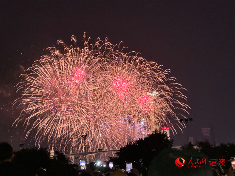 二零二一年澳門,開獎結果,俄羅斯居民隔江觀看黑河煙花