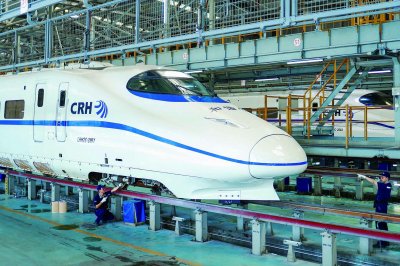 2025年什么生肖運(yùn)氣好,439.8米“巨無霸”動車組上線